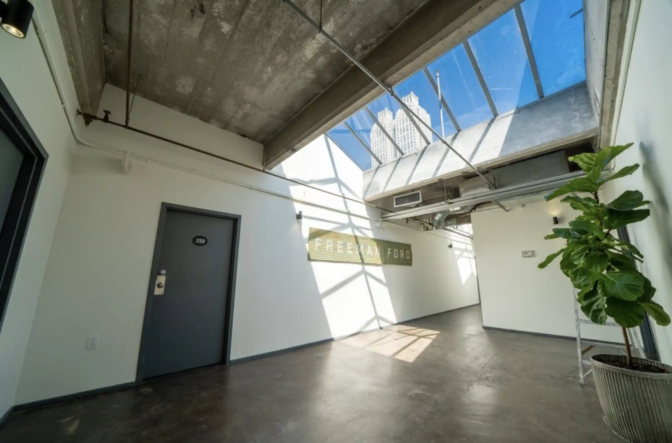Freeman Ford Lofts